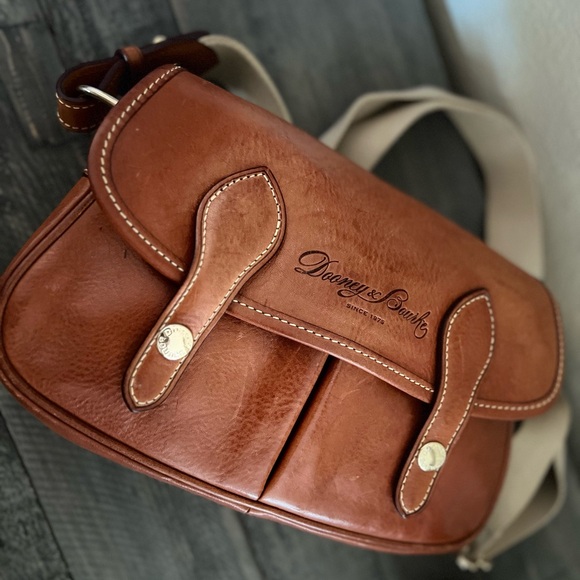 Dooney & Bourke  Bag - Picture 3 of 16
